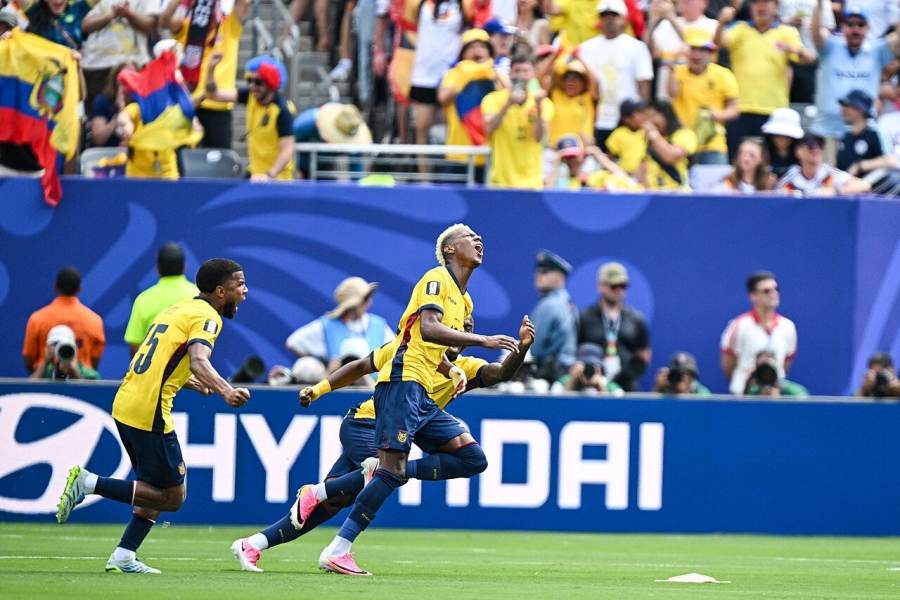 挪威 比赛日看台与球迷